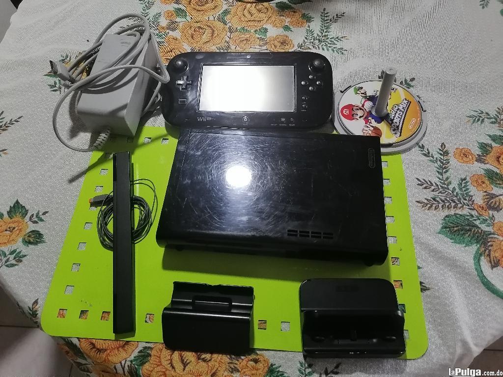 Consola de WII U  GamePad  sin cargador cintas y juegos integrados Foto 7064934-2.jpg