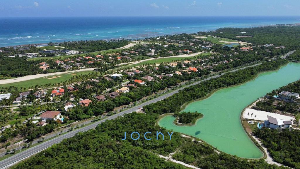 Jochy Real Estate vende 3 solares en PuntaCana Resort  Club Foto 7174797-3.jpg