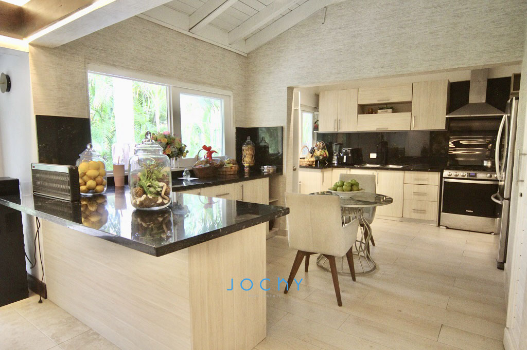 Jochy Real Estate vende villa en Casa de Campo La Romana Foto 7178786-4.jpg