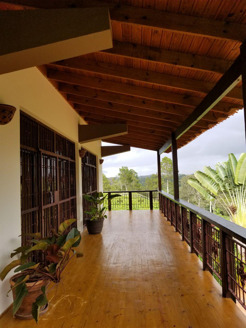 Villa Espectacular con la mejor vista en Jarabacoa  Carrete Foto 7200275-q4.jpg