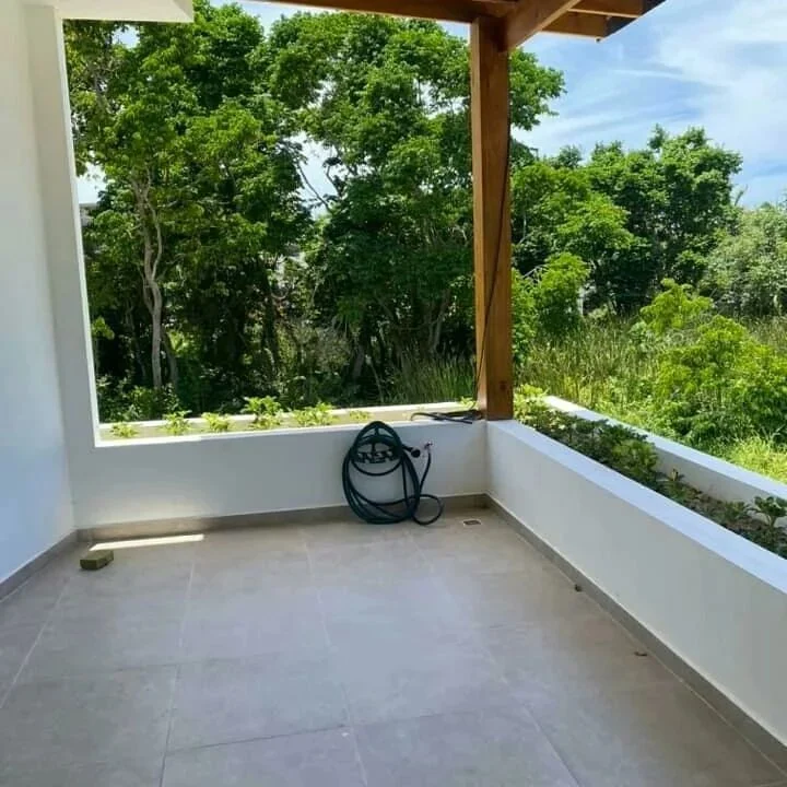Villa en Venta en las Terranas Samaná a 600 metros de la Playa. Foto 7212157-9.jpg