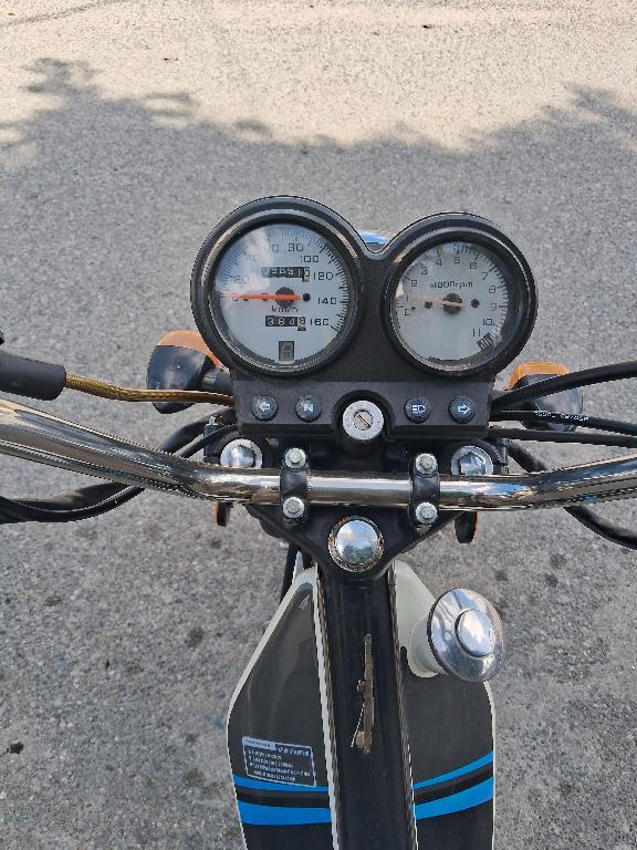 SE VENDE. Motocicleta marca X-1000 Super Delivery.  Foto 7221677-1.jpg