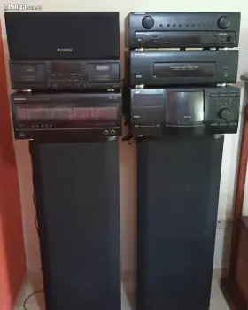 Equipo de música marca pioneer con 8 piezas