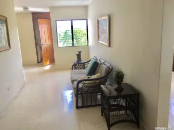 Alquiler amplio apartamento amueblado de 3 habitaciones en gazcue unib