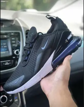 Tenis nike air max 270