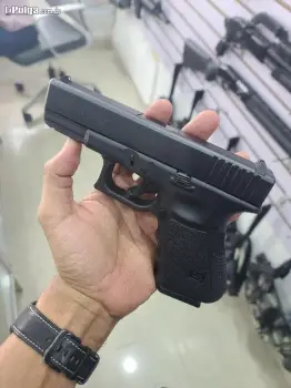 Pistola glock modelo 19 permisos incluidos.