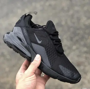 Tenis nike air max 270