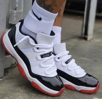 Tenis jordan retro 11 white bred 2021