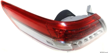 Luz trasera de toyota camry 2010 al 2011