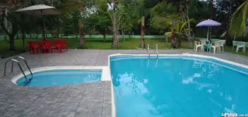 Casa con piscina en el toro