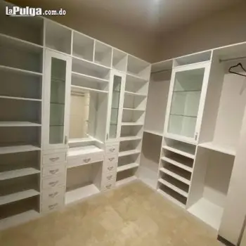 Walking closet