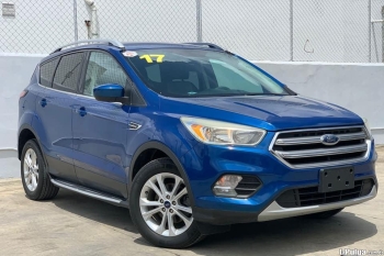 Ford escape se 2017 clean carfax