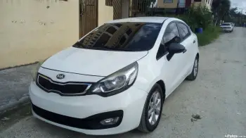 Se alquila kia rio 2015 gasolina