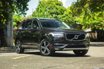 Volvo xc-90 momentun t5 2017 gasolina