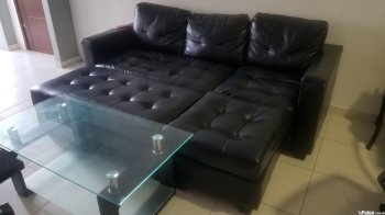 Juego de muebles y mesa de centro