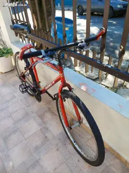 Vendo bicicleta de montaña