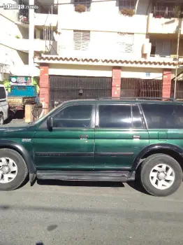 Mitsubishi montero sport 2001