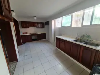 Casa o edificio de 4 niveles en venta en sector ciudad nueva dn