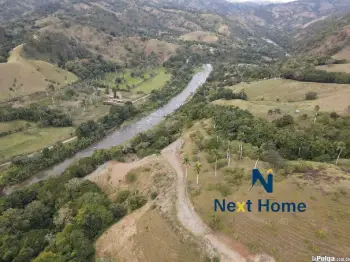 Proyecto de solares con acceso al rio yaque de norte. imagenes en 3-d