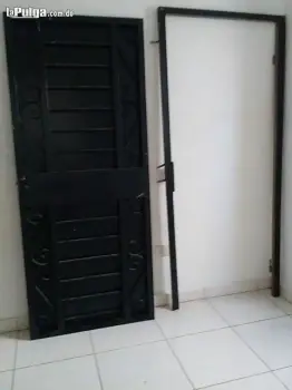 Vendo puerta de hierro