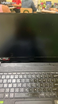 Se vende laptop msi rd90000