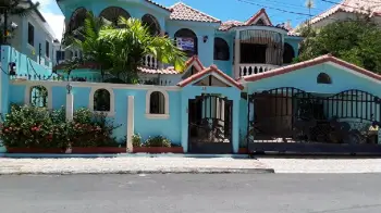 Casa en venta en los corales del sur santo domingo este