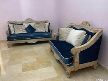 Set de sofas estilo clasico tapizado en terciopelo azul