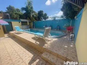 Vendo casa de 3 niveles residencial santo domingo