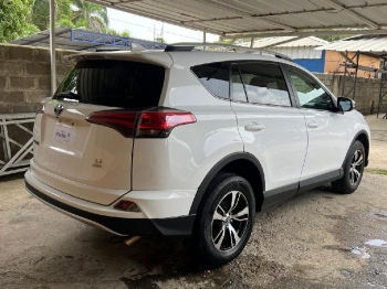 En alquiler toyota highlander 2016  drive rent a car santiago rep. dom