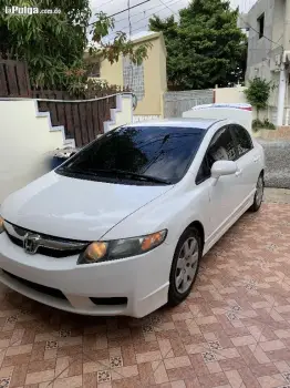 Honda civic 2011 gasolina en excelente condición interior impecable