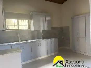 Excelente apartamento de alquiler en la trinitaria!