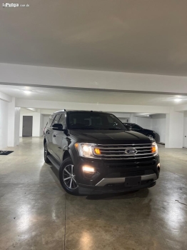 Ford expedition xlt 2018
