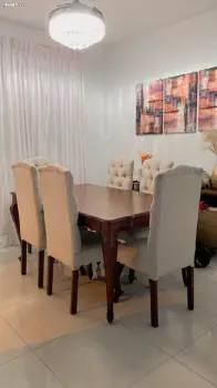 Juego de comedor en caoba de oportunidad rd50000