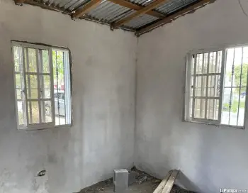 Rento habitación con baño dentro