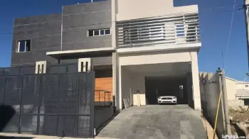 Casa en colinas d oeste en venta