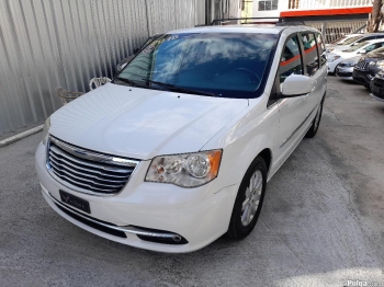 Chrysler town and country año 2016
