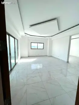 Apartamento en venta en  alma rosa de 3 habitaciones y 2 parqueos