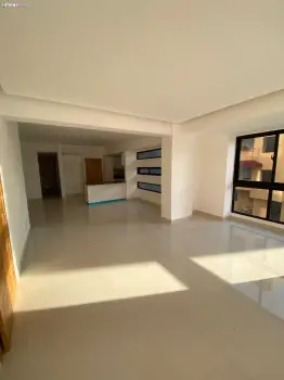 Apartamento segundo nivel con terraza privada en alma rosa i