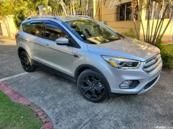 Ford escape titanium 2019