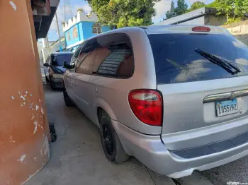 Chrysler town country 2007