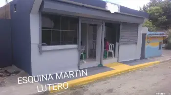 Se alquila local comercial