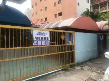 Terreno venta incluye centro educativo  zona universitaria