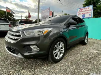 Ford escape 2017 gasolina en la concepción de la vega