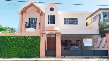 Vendo casa santo domingo mirador del este.