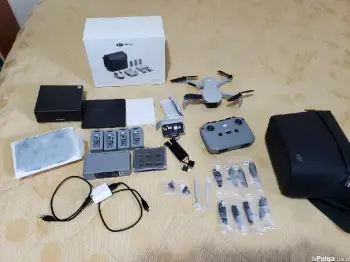 Dji mini 2 fly more combo esta como nuevo muy pocos vuelos