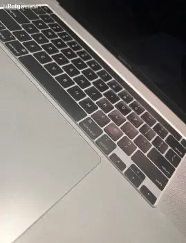 Vendo macbook pro 2019 16 i9 1tb como nueva