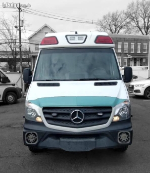 Ambulancia mercedes benz 2015 diesel
