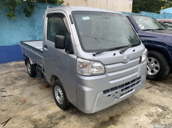 Daihatsu hijet 2019  4x4 financiamiento disponible