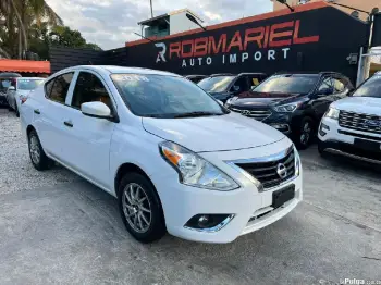 Nissan versa 2018 blanco recien importado