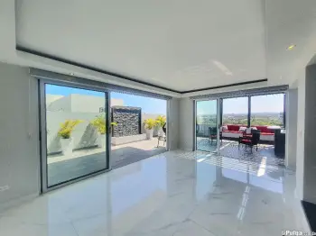 Adelante es tu nuevo hogar penthouse con amplia terraza y barbacoa